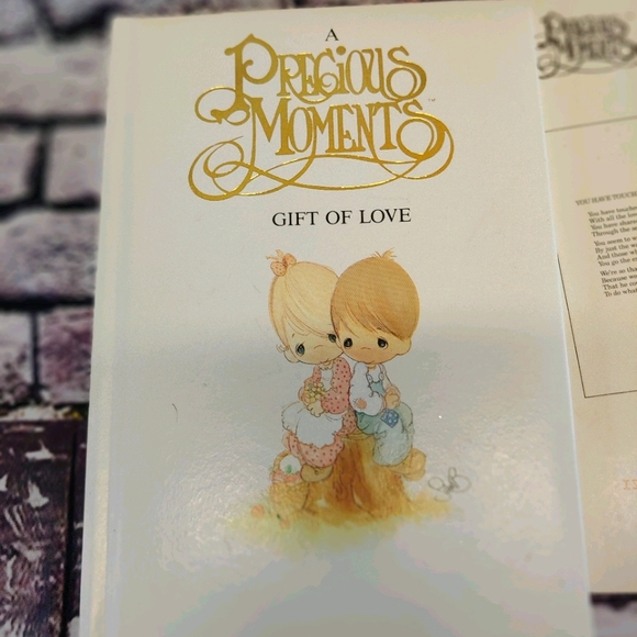 Precious Moments Gift of Love Book